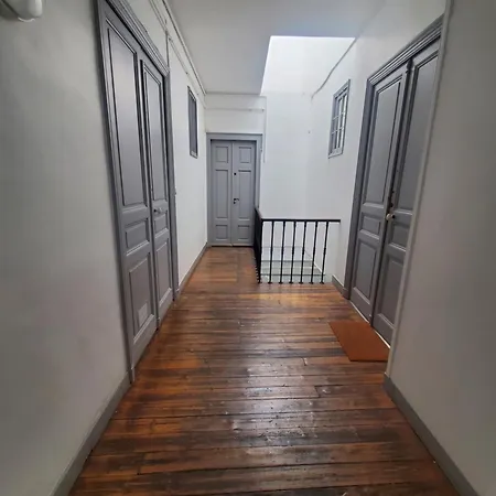 Hypercentre Capitole T2 Vaste Et Lumineux Daire *